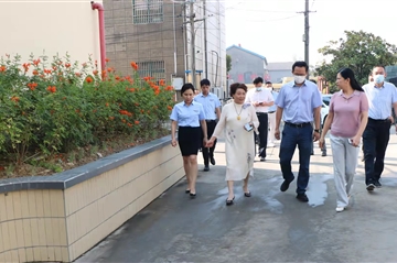 【Ag亚洲集团动态】荆州区政府领导国庆节到我司走访慰问